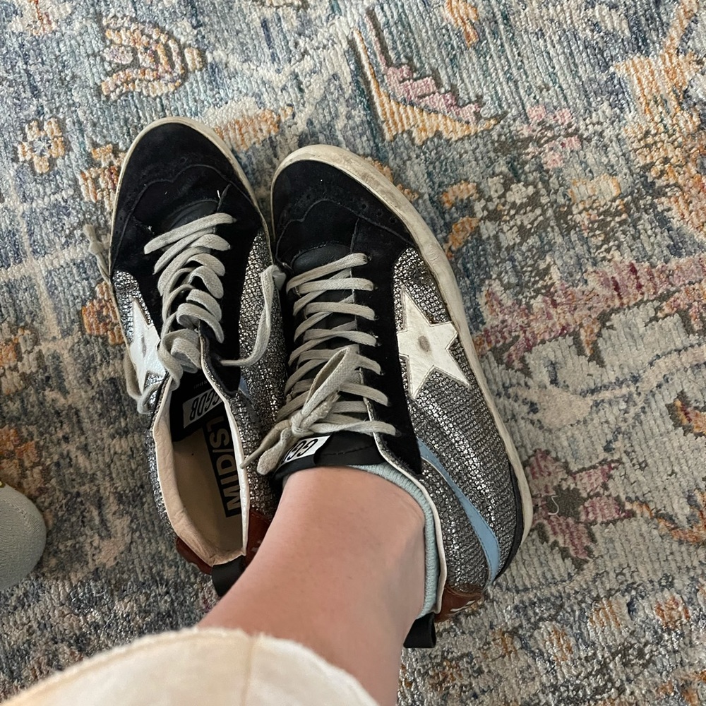 Mid star golden goose